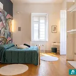 Virginia Luxury Salerno